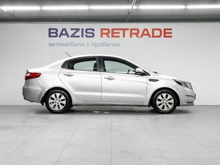 2013 Kia Rio 5-speed III, серебристый, 849000 рублей, вид 5