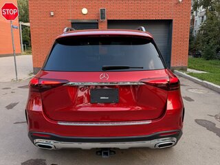 2025 Mercedes-Benz GLE 350 II (V167) Рестайлинг, красный, 9500000 рублей, вид 4