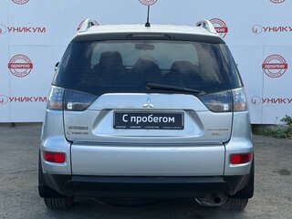 2010 Mitsubishi Outlander II Рестайлинг, серебристый, 999000 рублей, вид 4
