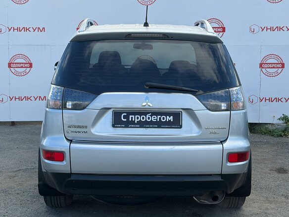 2010 Mitsubishi Outlander II Рестайлинг, серебристый, 909000 рублей - вид 3