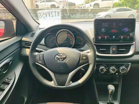 2022 Toyota Yaris L X XP150 Рестайлинг, красный - вид 9
