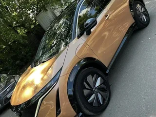 2023 Nissan Ariya I, золотистый, 4500000 рублей, вид 2