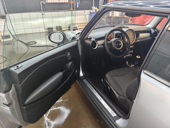 2007 Mini Hatch Cooper II (R56), серебристый, 520000 рублей - вид 8