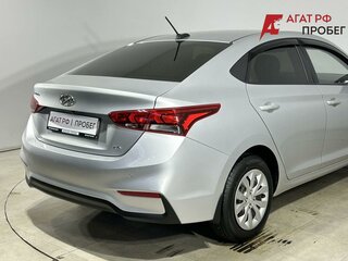 2018 Hyundai Solaris II, серебристый, 1315000 рублей, вид 3