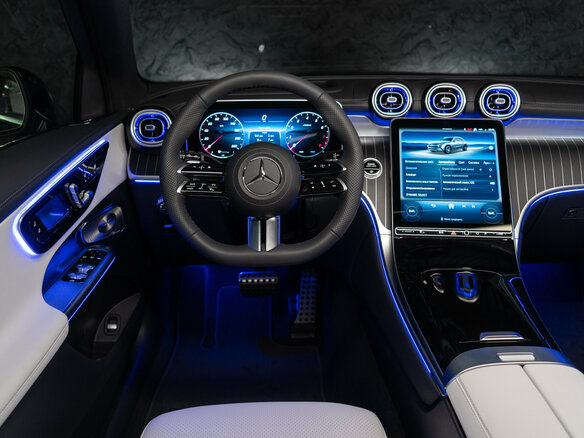 2026 Mercedes-Benz GLC 300 II (X254), чёрный, 9890000 рублей - вид 13