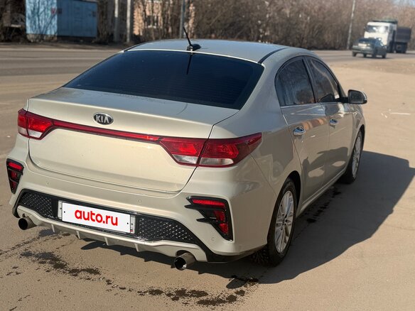 2017 Kia Rio IV, бежевый, 1550000 рублей - вид 4