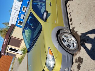 2002 Pontiac Vibe I, жёлтый, 495000 рублей, вид 4