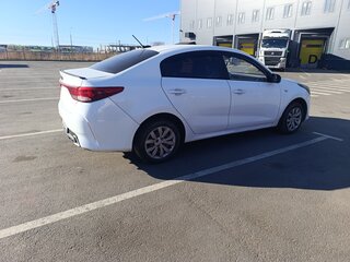 2020 Kia Rio IV, белый, 1000050 рублей, вид 5