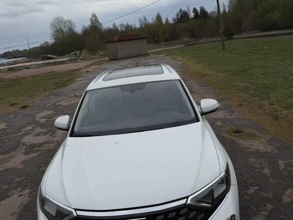 2022 Jetta VS7 I Рестайлинг 1, белый, 1750000 рублей - вид 1
