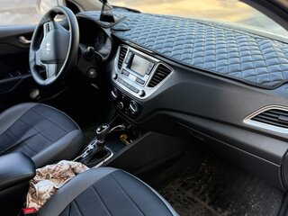 2022 Hyundai Solaris II Рестайлинг, серебристый, 1450000 рублей, вид 5