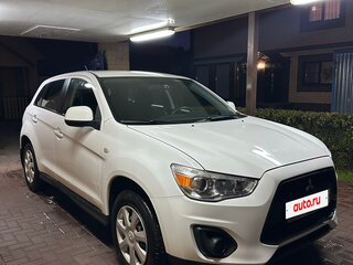 2013 Mitsubishi ASX I Рестайлинг, белый, 1430000 рублей, вид 4