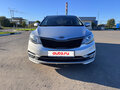 2017 Kia Rio III Рестайлинг, серебристый, 1050000 рублей - вид 1