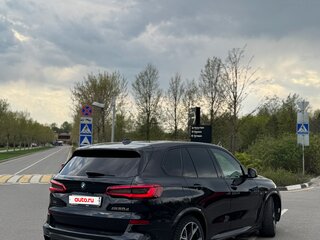 2019 BMW X5 M50d IV (G05/G18), чёрный, 6850000 рублей, вид 4