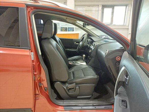 2008 Nissan Qashqai+2 I, красный - вид 29