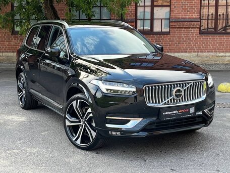 2023 Volvo XC90 II Рестайлинг 1, чёрный, 6680000 рублей, вид 3