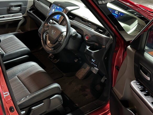 2018 Honda Freed II, красный, 1600000 рублей - вид 7