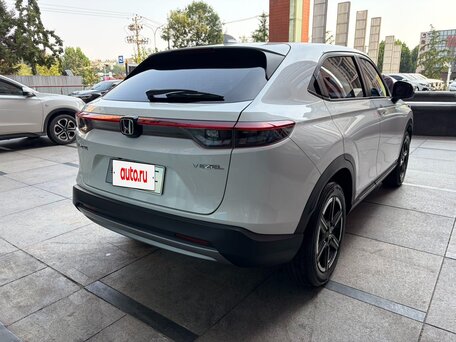 2023 Honda Vezel II, белый, 1800000 рублей, вид 5