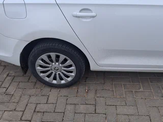 2016 Skoda Rapid I, белый, 550000 рублей, вид 2