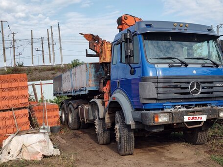1980 Mercedes-Benz Actros, белый, 4800000 рублей, вид 1