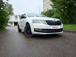 2019 Skoda Octavia III (A7) Рестайлинг, белый, 1150000 рублей, вид 3