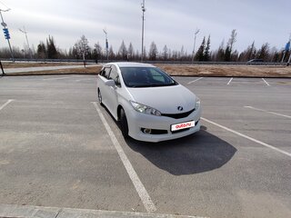 2009 Toyota Wish II, белый, 1200000 рублей, вид 1