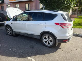 2012 Ford Escape III, белый, 940000 рублей, вид 3