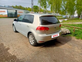2010 Volkswagen Golf VI, серебристый, 600000 рублей, вид 4