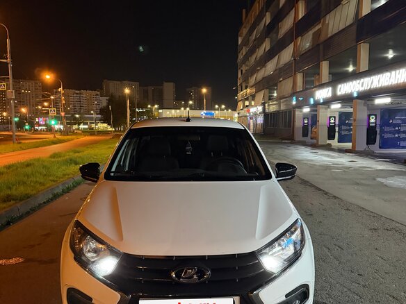 2018 Lada (ВАЗ) Granta I Рестайлинг, белый, 600000 рублей - вид 2