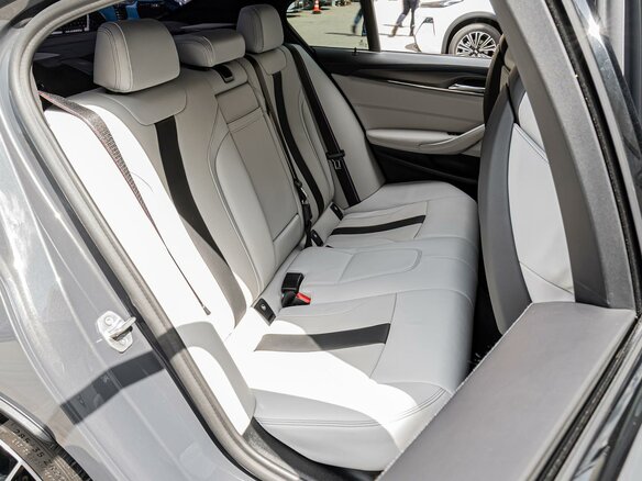 2021 BMW M5 Competition VI (F90) Рестайлинг, серый, 12465000 рублей - вид 16
