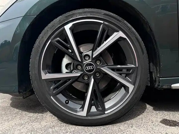 2023 Audi A3 Sportback 35 TFSI IV (8Y), зелёный, 2228000 рублей - вид 16