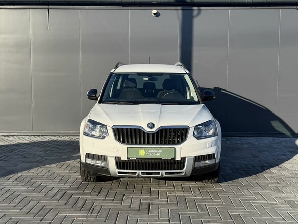 2015 Skoda Yeti I Рестайлинг, белый, 1550000 рублей - вид 2