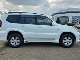 2004 Toyota Land Cruiser Prado 120 Series, белый, 2250000 рублей, вид 3