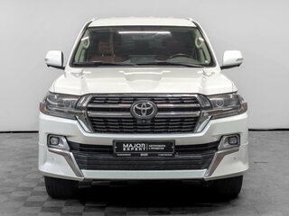2020 Toyota Land Cruiser 200 Series Рестайлинг 2, белый, 7400000 рублей, вид 2