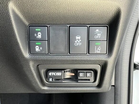2021 Honda Stepwgn Spada V Рестайлинг, белый - вид 11