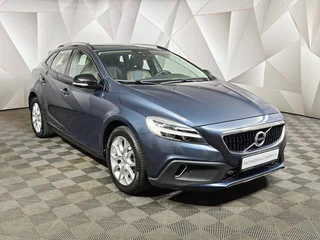 2017 Volvo V40 Cross Country I Рестайлинг, голубой, 2100000 рублей, вид 3