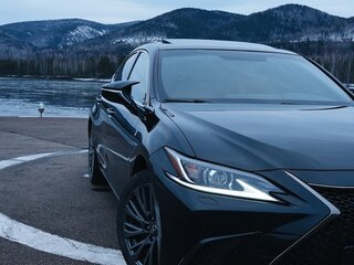 2020 Lexus ES 250 VII, чёрный, 3800000 рублей, вид 4