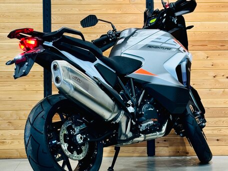 2024 KTM 1290 Super Adventure S, серый, 2299000 рублей, вид 3