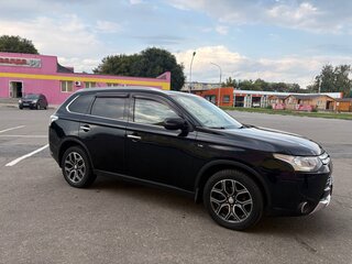 2014 Mitsubishi Outlander III Рестайлинг, чёрный, 1550000 рублей, вид 2