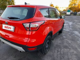 2018 Ford Kuga II Рестайлинг, красный, 1150000 рублей, вид 4