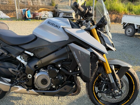 2022 Suzuki GSX-S 1000, серый, 1099000 рублей - вид 25