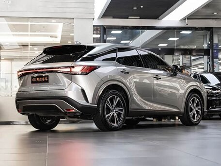 2025 Lexus RX 300 V, серебристый, 7650000 рублей, вид 4