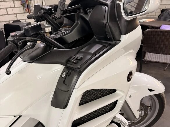 2014 Honda GL 1800 Gold Wing, белый, 1590000 рублей - вид 14