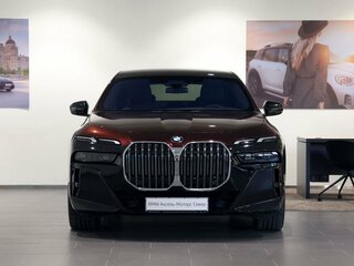 2023 BMW 7 серии 740d xDrive VII (G70), чёрный, 12300000 рублей, вид 2