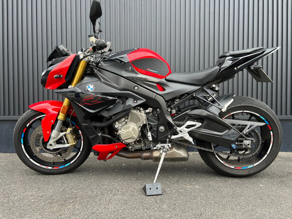 2017 BMW S 1000 R, красный, 980000 рублей - вид 2