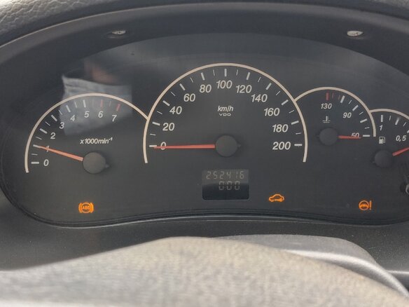 2011 Lada (ВАЗ) Priora I, белый, 300000 рублей - вид 10