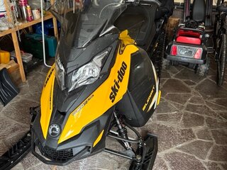 2013 BRP Ski-Doo Summit 800, жёлтый, 1100000 рублей, вид 1