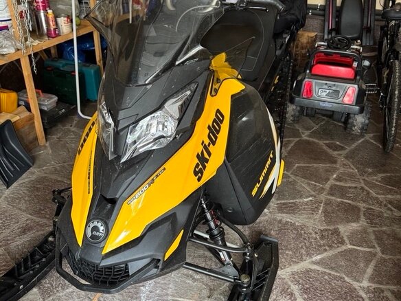 2013 BRP Ski-Doo Summit 800, жёлтый, 1100000 рублей