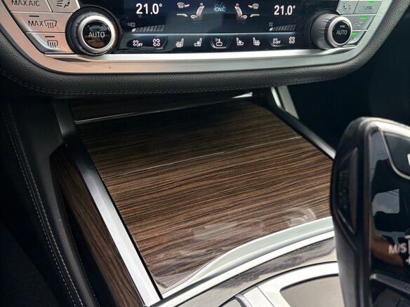 2017 BMW 7 серии Long 750Li xDrive VI (G11/G12), чёрный, 3800000 рублей - вид 25