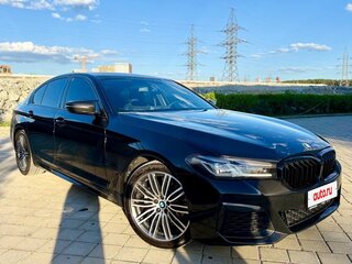 2018 BMW 5 серии 520d xDrive VII (G30/G31/G38), чёрный, 3750000 рублей, вид 2