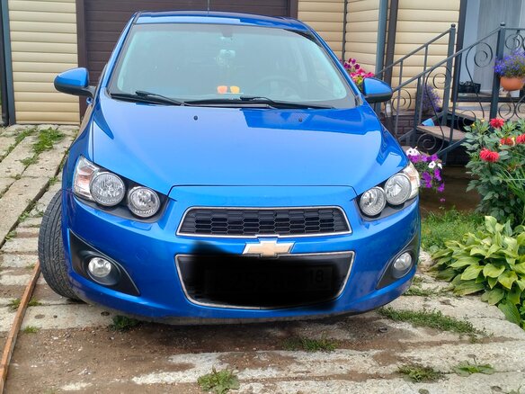 2013 Chevrolet Aveo II, синий, 500000 рублей